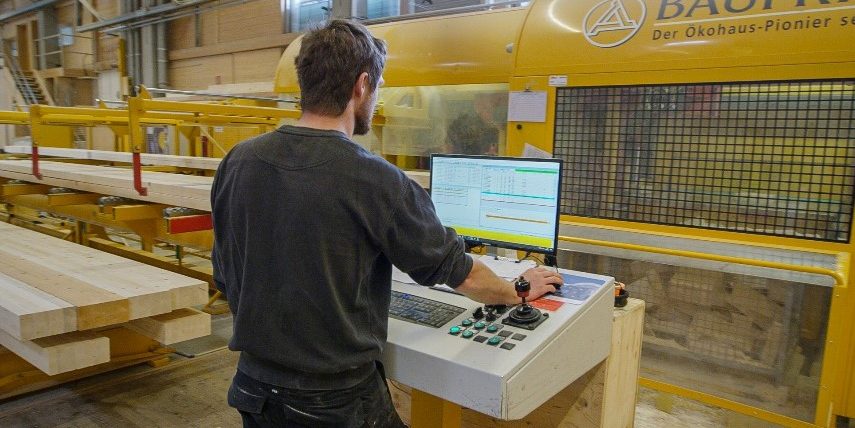 Vorfertigung von Fertigteil-Befestigung im Abbund
