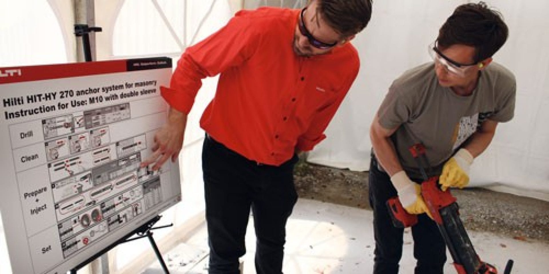 Hilti Schulung für Dübeltechnik im Stahl- und Metallbau