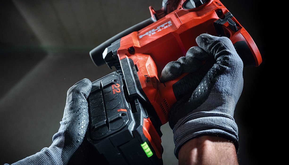 Nuron TE4-22 Akkuwechsel