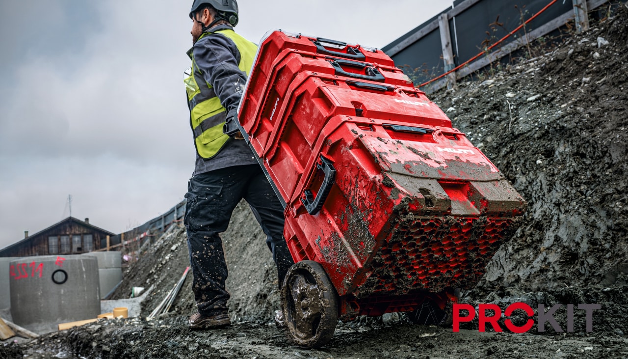 Abbildung von Hilti ProKit Werkzeug- und Zubehöraufbewahrung in einer Metallwerkstatt