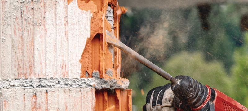 TE-C FM Flachmeißel Äußerst robuste SDS Plus (TE-C) Flachmeißel zum Feinmeißeln/Meißeln von Kanälen in Beton und Mauerwerk Anwendungen 1