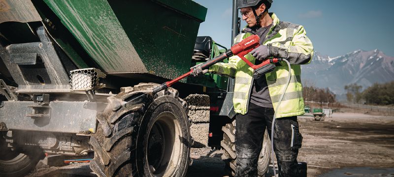 PC 2-22 Akku-Druckreiniger Tragbarer Druckreiniger mit 40 bar (580 PSI) Arbeitsdruck für leichte Reinigungsarbeiten auf Baustellen (Nuron Akkuplattform) Anwendungen 1