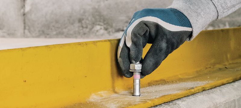 Bild 3 von 5: Bolzenanker HST2-F V3 Hochleistungs-Bolzenanker (M8-M16) zur Aufnahme statischer und seismischer Lasten in gerissenem Beton (feuerverzinkt) Anwendungen 1