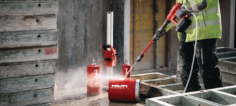 Bild 3 von 4: PC 2-22 Akku-Druckreiniger Tragbarer Druckreiniger mit 40 bar (580 PSI) Arbeitsdruck für leichte Reinigungsarbeiten auf Baustellen (Nuron Akkuplattform) Anwendungen 1
