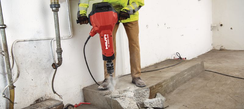 Bild 4 von 6: TE-H SM Spitzmeißel Spitzmeißel zum Feinmeißeln/Aufbrechen von Beton und Mauerwerk in Verbindung mit den Abbruchgeräten TE 3000 oder H28 der 3. Generation mit Klammer Anwendungen 1