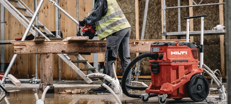 VC 40M-X Baustaubsauger der M-Klasse Leistungsstarker Baustaubsauger mit großem Auffangbehälter und Schiebegriff für den Einsatz mit Elektrowerkzeugen und für die Reinigung von Baustellen (nass und trocken), Tank 30 l Anwendungen 1