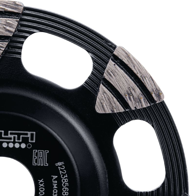 Bild 3 von 5: Diamanttopfscheibe SP Universal Diamanttopfscheibe der Premium-Leistungsklasse für zügiges Winkelschleifen auf Beton, Estrich und Naturstein