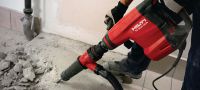 TE 800-AVR Betonabbruchhammer Sehr leistungsstarker Abbruchhammer TE-S für schwere Meißelarbeiten in Beton, mit aktiver Vibrationsreduzierung (AVR) Anwendungen 3