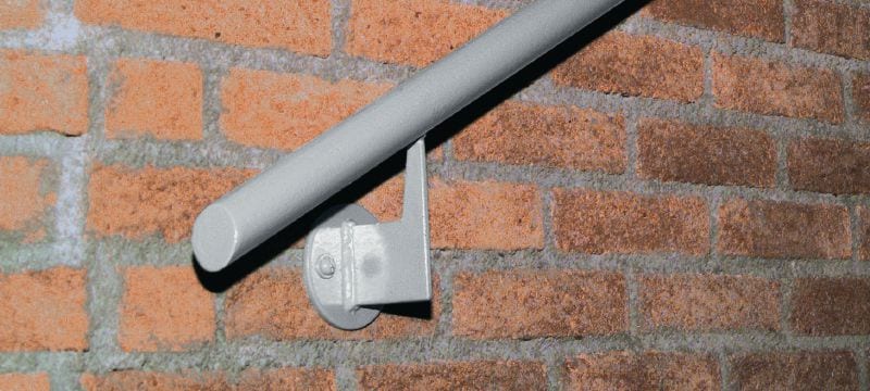 Kunststoff-Schraubdübel HRD-PR2 Vormontierter Kunststoffdübel für Beton und Mauerwerk mit hoch korrosionsbeständiger Schraube (Edelstahl A2, Linsenkopf) Anwendungen 1