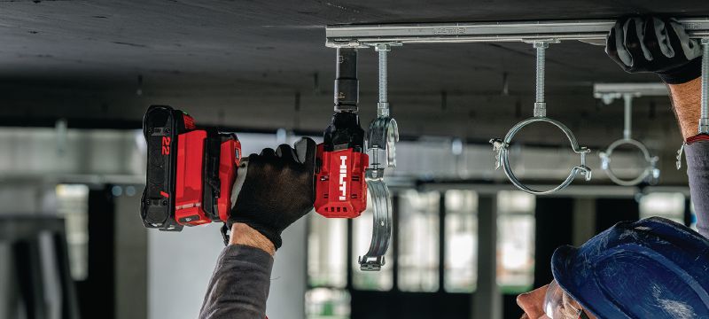HST4-R BW Edelstahl-Bolzenanker Unser leistungsstärkster Bolzenanker (Edelstahl, große Unterlegscheibe) für hohe statische und seismische Lasten in gerissenem Beton im Innen- und Außenbereich Anwendungen 1