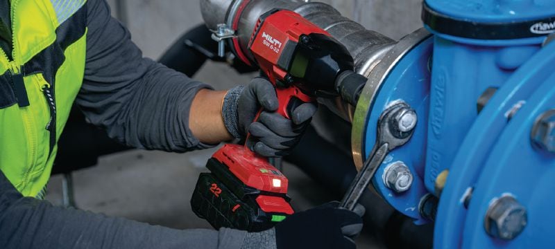 Akku-Schlagschrauber SIW 6-22 ½” Akku-Schlagschrauber der Power-Leistungsklasse mit 1/2-Reibringaufnahme für eine Vielzahl von Betonverankerungen und Stahl- oder Holzverschraubungen (kabellose Nuron-Geräteplattform) Anwendungen 1