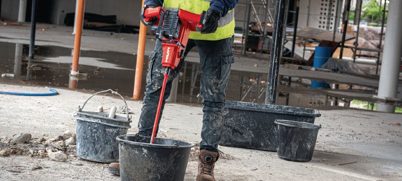 NMX 6-22 Akku-Rührwerk Akku-Rührwerk mit leistungsstarkem bürstenlosem Motor zum Rühren von Beton, Mörtel und vielen anderen Baustoffen (Nuron Akkuplattform) Anwendungen 1