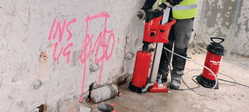 Kernbohrgerät DD 160 Kompaktes, aber leistungsfähiges Diamantbohrgerät für ständergeführte Betonbohrungen von 25 bis 202 mm (31/32 bis 7-15/16) Anwendungen 1