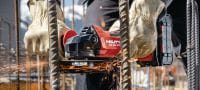 Akku-Winkelschleifer AG 6D-22 (150 mm) Leistungsstarker Akku-Winkelschleifer mit bürstenlosem Motor, SensTech-Steuerung und erweiterten Sicherheitsfunktionen für Scheiben bis 150 mm (kabellose Nuron-Geräteplattform) Anwendungen 1