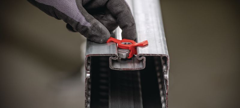 Bild 6 von 7: MT-HL OC Flügelmuttern Flügelmutter zur direkten Verbindung von Gewindeelementen mit MT-Kastenprofilen in mäßig korrosiven Umgebungen Anwendungen 1