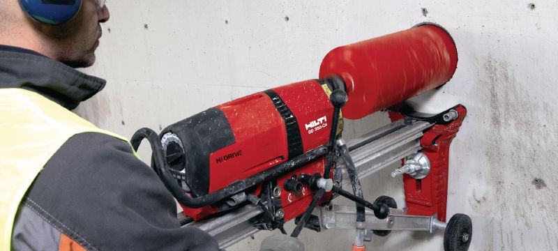 Kernbohrgerät DD 350-CA Diamant-Kernbohrsystem mit Hochfrequenzmotor und optionalem automatischem Vorschub für ständergeführte Kernbohrungen von 52 bis 500 mm (2-1/16 bis 19-11/16) Anwendungen 1