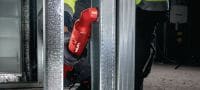 Gehen Sie zu Folie 4 von 5: Winkelschlagschrauber SID 4R-22 mit Innensechskant Kompakter, akkubetriebener Winkelschlagschrauber mit Innensechskant für schwer zugängliche Arbeitsbereiche Anwendungen 3