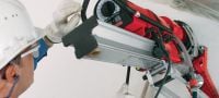 Gehen Sie zu Folie 5 von 8: Kernbohrgerät DD 350-CA Diamant-Kernbohrsystem mit Hochfrequenzmotor und optionalem automatischem Vorschub für ständergeführte Kernbohrungen von 52 bis 500 mm (2-1/16 bis 19-11/16) Anwendungen 1