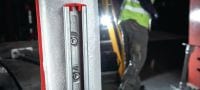 Gehen Sie zu Folie 6 von 9: Abstandhalter mit Gewinde (Edelstahl) Abstandhalter mit Innen- und Außengewinde aus Edelstahl zur Befestigung an Stahlträgern mit passiver Brandschutzbeschichtung (PFP) Anwendungen 1