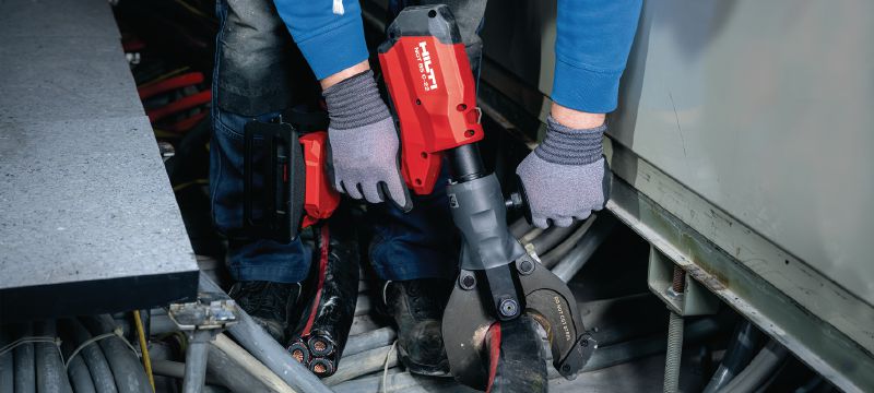Bild 3 von 4: Akku-Kabelschneider NCT 85 C-22 für Kupfer und Aluminium Akku-Kabelschneider mit Pistolengriff für Kupfer- und Aluminiumkabel bis 3,2 │ 80 mm (kabellose Nuron-Geräteplattform) Anwendungen 1
