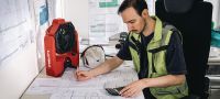 Gehen Sie zu Folie 2 von 3: KCF 4-22 Akku-Baustellenventilator Leistungsstarker Baustellenventilator mit ganztägiger Akkulaufzeit, drehbarem Kopf und Aufhängehaken zum Kühlen und Belüften von Arbeitsbereichen (Nuron Akku-Plattform) Anwendungen 1