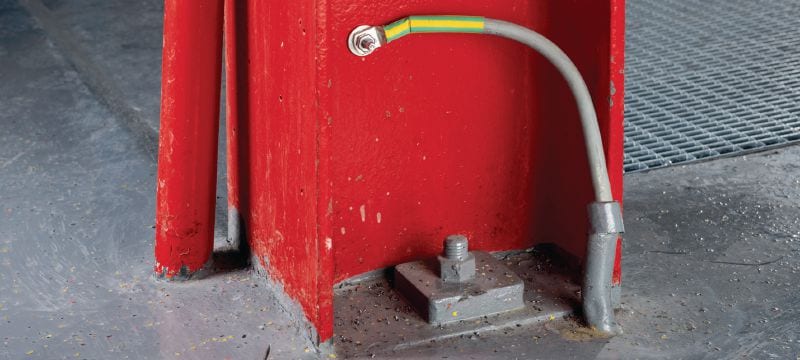 Gewindeschraubbolzen S-BT ER HC Gewindeschraubbolzen (Edelstahl, metrisches Gewinde) für elektrische Verbindungen in Stahl in stark korrosiven Umgebungen, empfohlener maximaler Querschnitt des verbundenen Kabels 120 mm² Anwendungen 1